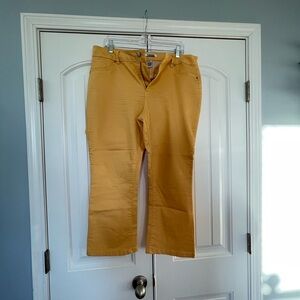 D.Jeans Yellow Cropped Pants size 16